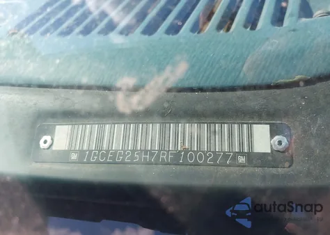 1994 Chevrolet G20 из США, поврежденный, VIN 1GCEG25H7RF100277